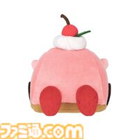『星のカービィ ディスカバリー』くるまほおばりケーキのぬいぐるみが三英貿易より発売。手乗りサイズとマスコットの2種がラインアップ