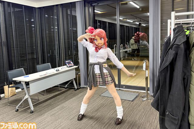 『マジカミ』はサ終したのに『クルスタ』とコラボ、オフライン版で復活、無料の二次創作格ゲーに原作声優ボイスを実装。正気じゃない。話を聞いても理解が追いつかない