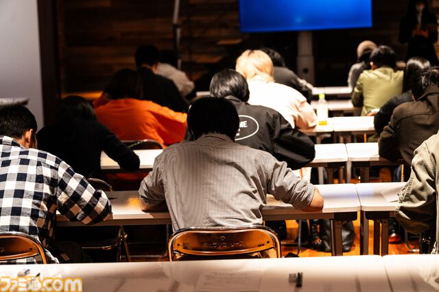 『都市伝説解体センター』と第四境界によるコラボイベントが開催決定。調査員の募集試験を実施。望月けい描き下ろしの『トシカイ』グッズも販売予定