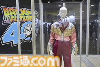 『テニスの王子様』許斐剛氏がマーティを描く！ 『バック・トゥ・ザ・フューチャー』博多マルイPOP UP SHOPにて著名イラストレーター11名の複製原画が展示。許斐氏は初参戦