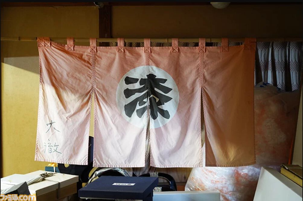 “漆塗キートップ”がHHKB用アクセサリーとして発売。黒漆・溜塗で仕上げた上品かつ深みのある色合いのEsc・Ctrlキーが登場