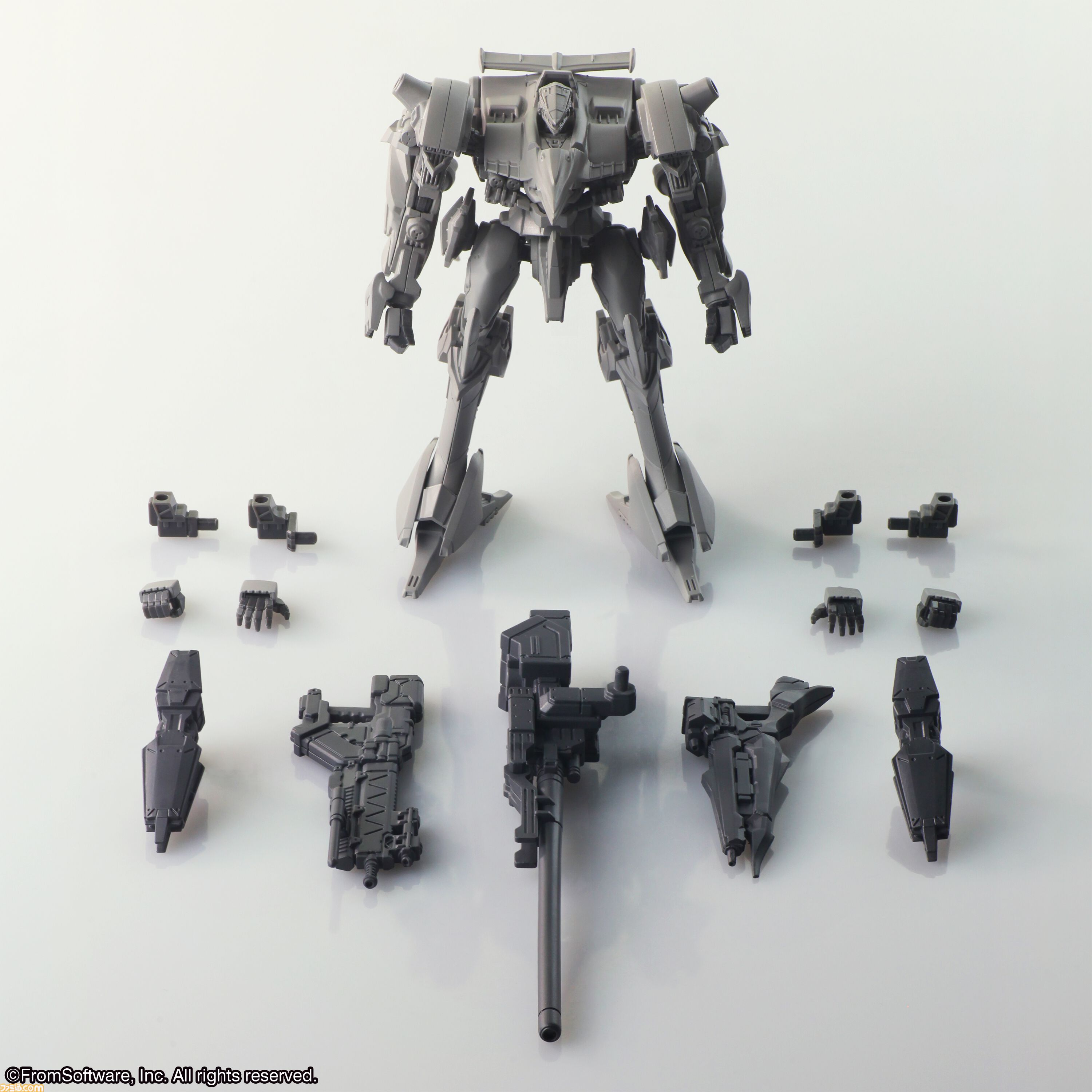 『アーマード・コア』クレスト、ミラージュ、レイレナード、ラインアークのプラモデルが8月下旬発売。フロム・ソフトウェア監修のもと、高密度なディテールで再現