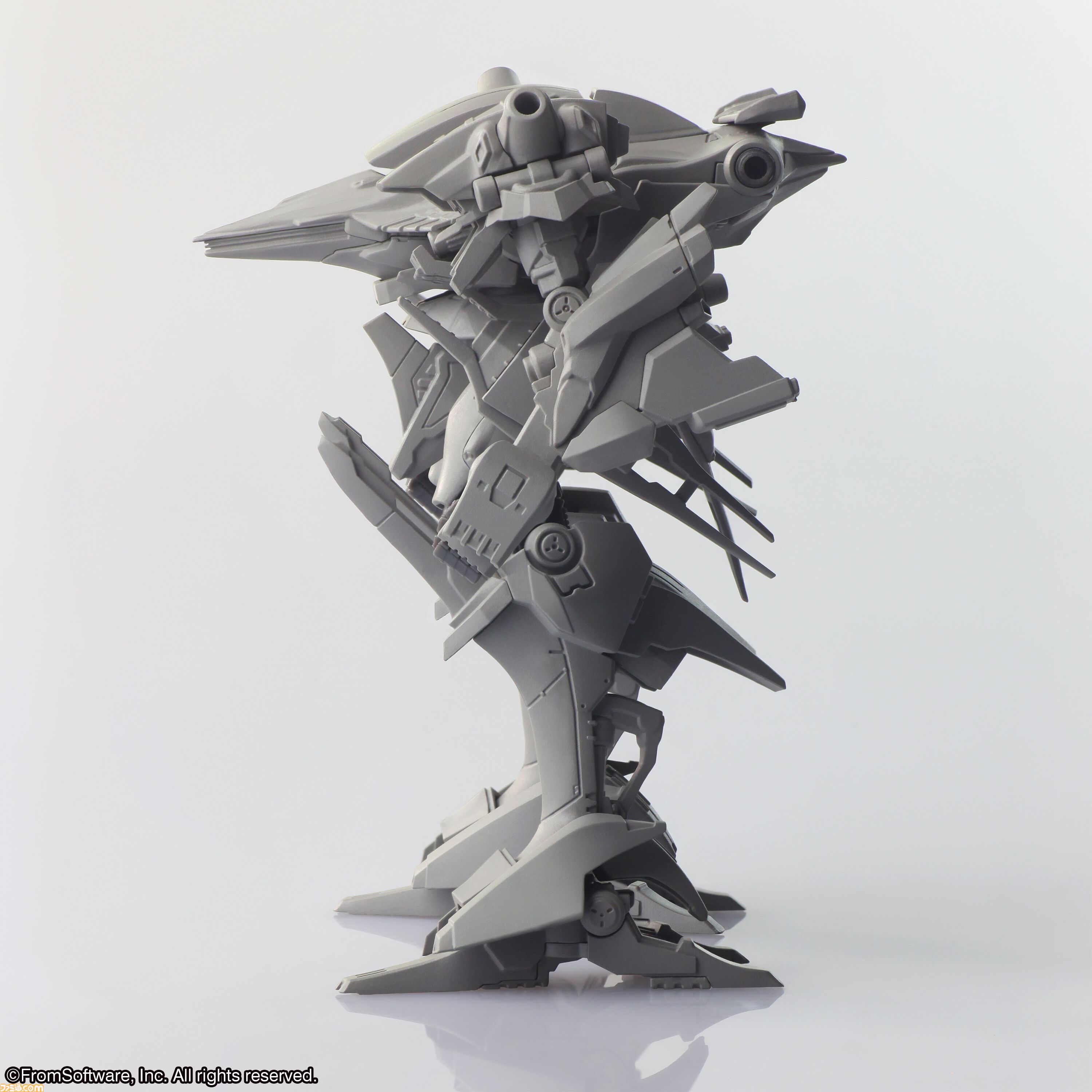 『アーマード・コア』クレスト、ミラージュ、レイレナード、ラインアークのプラモデルが8月下旬発売。フロム・ソフトウェア監修のもと、高密度なディテールで再現