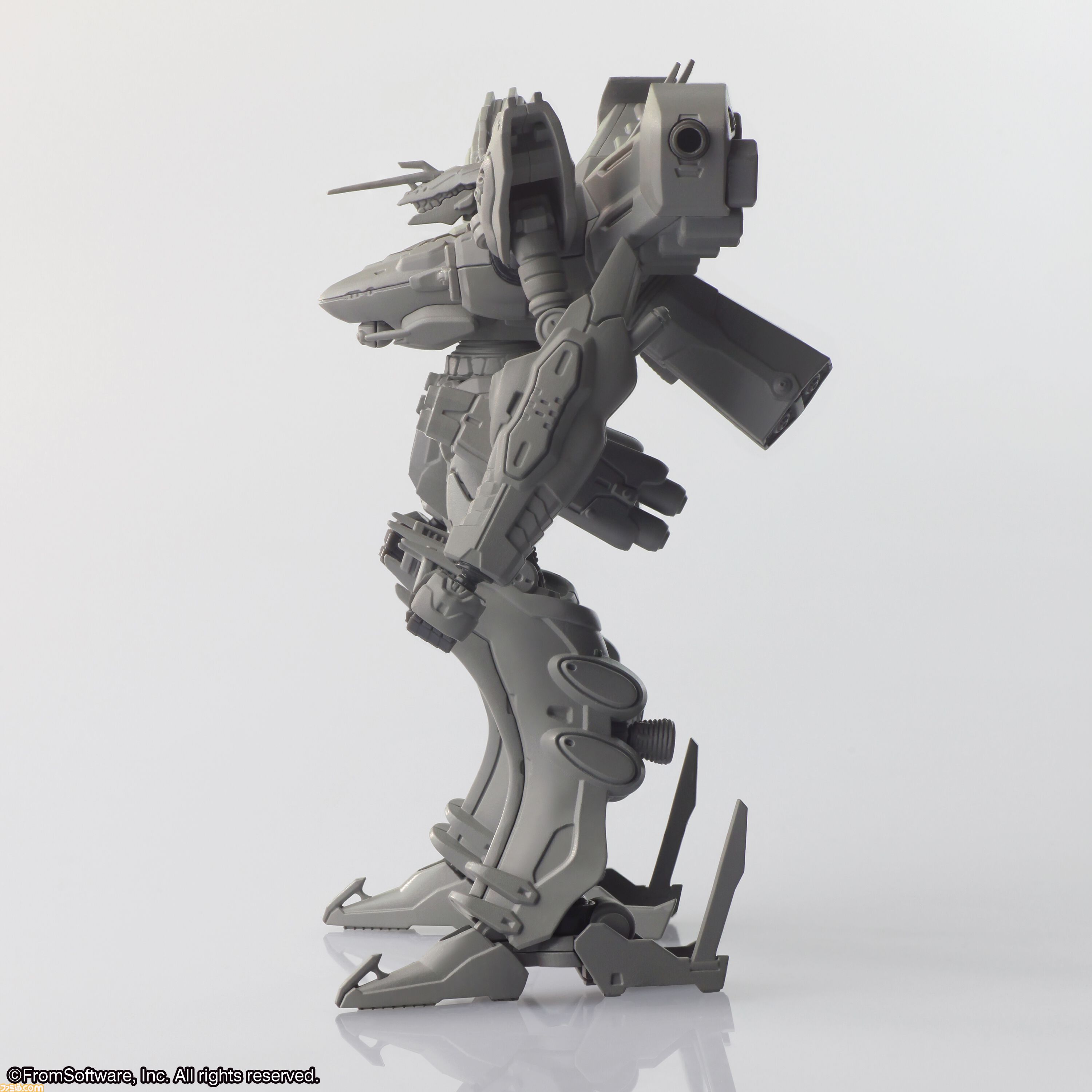 『アーマード・コア』クレスト、ミラージュ、レイレナード、ラインアークのプラモデルが8月下旬発売。フロム・ソフトウェア監修のもと、高密度なディテールで再現