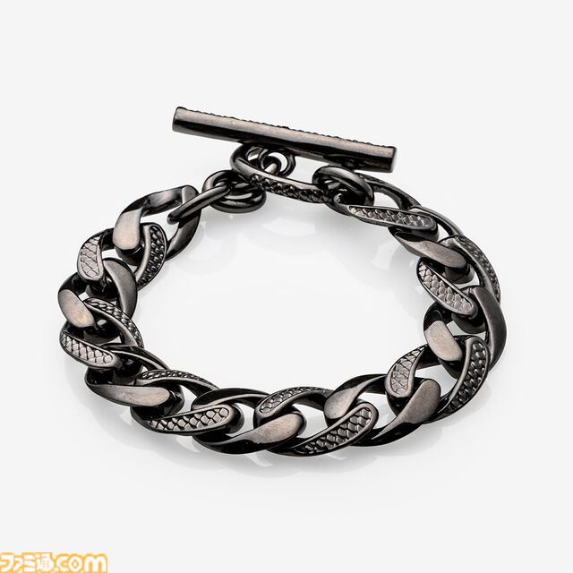 『龍が如く』桐生一馬、真島吾朗、春日一番をイメージしたコラボアイテムが登場。それぞれをイメージしたバングル、スカルリング、チェーンバングルの3種を展開