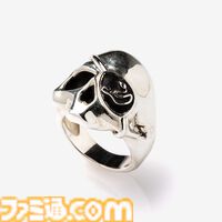 『龍が如く』桐生一馬、真島吾朗、春日一番をイメージしたコラボアイテムが登場。それぞれをイメージしたバングル、スカルリング、チェーンバングルの3種を展開