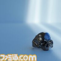 『龍が如く』桐生一馬、真島吾朗、春日一番をイメージしたコラボアイテムが登場。それぞれをイメージしたバングル、スカルリング、チェーンバングルの3種を展開