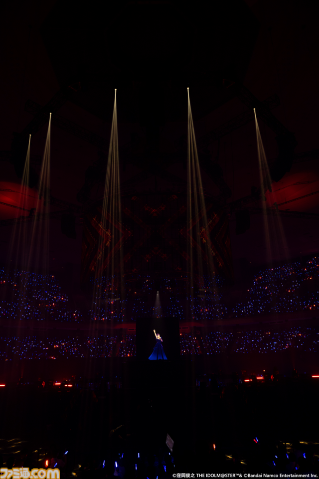 如月千早の武道館単独公演“OathONE”1日目をリポート。新曲『輝夜』のパフォーマンスやソニー開発の最新エンタメロボットシステム“groovots”を導入した演出も