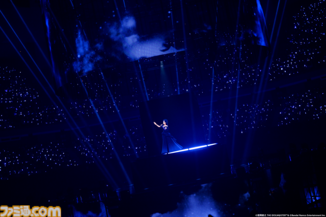 如月千早の武道館単独公演“OathONE”1日目をリポート。新曲『輝夜』のパフォーマンスやソニー開発の最新エンタメロボットシステム“groovots”を導入した演出も