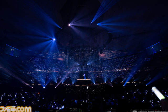 如月千早の武道館単独公演“OathONE”1日目をリポート。新曲『輝夜』のパフォーマンスやソニー開発の最新エンタメロボットシステム“groovots”を導入した演出も