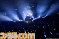 如月千早の武道館単独公演“OathONE”1日目をリポート。新曲『輝夜』のパフォーマンスやソニー開発の最新エンタメロボットシステム“groovots”を導入した演出も