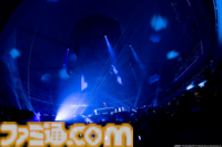 如月千早の武道館単独公演“OathONE”1日目をリポート。新曲『輝夜』のパフォーマンスやソニー開発の最新エンタメロボットシステム“groovots”を導入した演出も