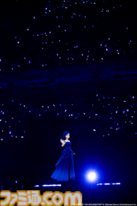 如月千早の武道館単独公演“OathONE”1日目をリポート。新曲『輝夜』のパフォーマンスやソニー開発の最新エンタメロボットシステム“groovots”を導入した演出も