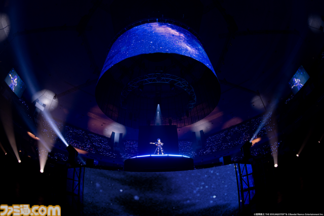 如月千早の武道館単独公演“OathONE”1日目をリポート。新曲『輝夜』のパフォーマンスやソニー開発の最新エンタメロボットシステム“groovots”を導入した演出も