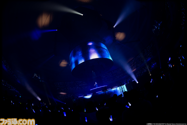 如月千早の武道館単独公演“OathONE”1日目をリポート。新曲『輝夜』のパフォーマンスやソニー開発の最新エンタメロボットシステム“groovots”を導入した演出も