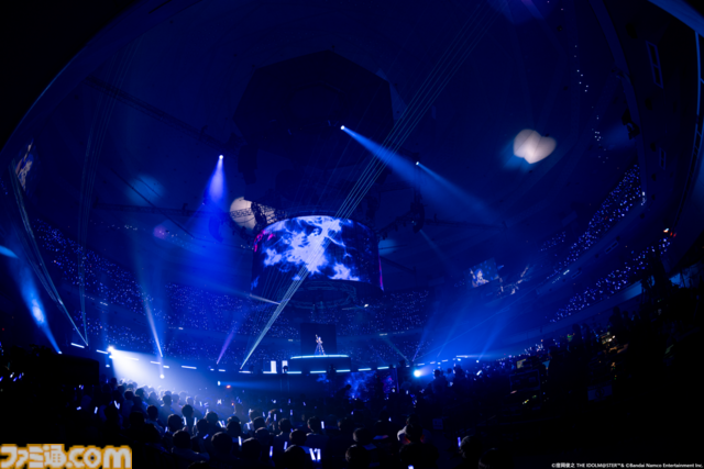 如月千早の武道館単独公演“OathONE”1日目をリポート。新曲『輝夜』のパフォーマンスやソニー開発の最新エンタメロボットシステム“groovots”を導入した演出も