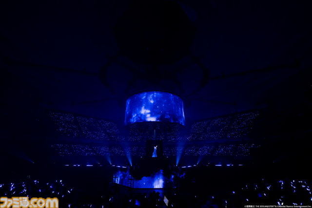 如月千早の武道館単独公演“OathONE”1日目をリポート。新曲『輝夜』のパフォーマンスやソニー開発の最新エンタメロボットシステム“groovots”を導入した演出も