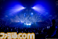 如月千早の武道館単独公演“OathONE”1日目をリポート。新曲『輝夜』のパフォーマンスやソニー開発の最新エンタメロボットシステム“groovots”を導入した演出も