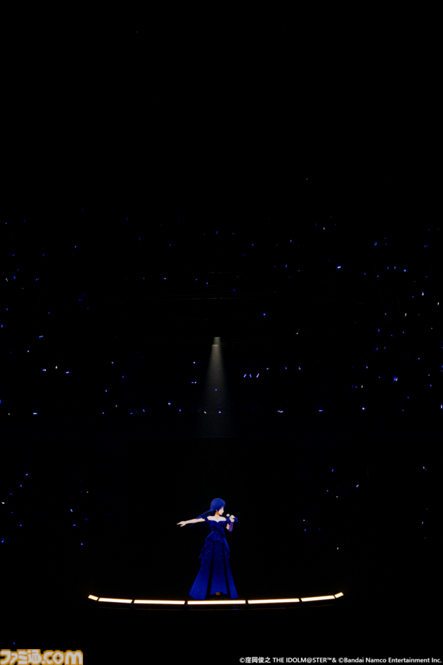 如月千早の武道館公演“OathONE”2日目をリポート。ラジオから生まれた『月下祭』や、後輩&他事務所の“蒼”の系譜に連なるアイドルの楽曲などのパフォーマンスも