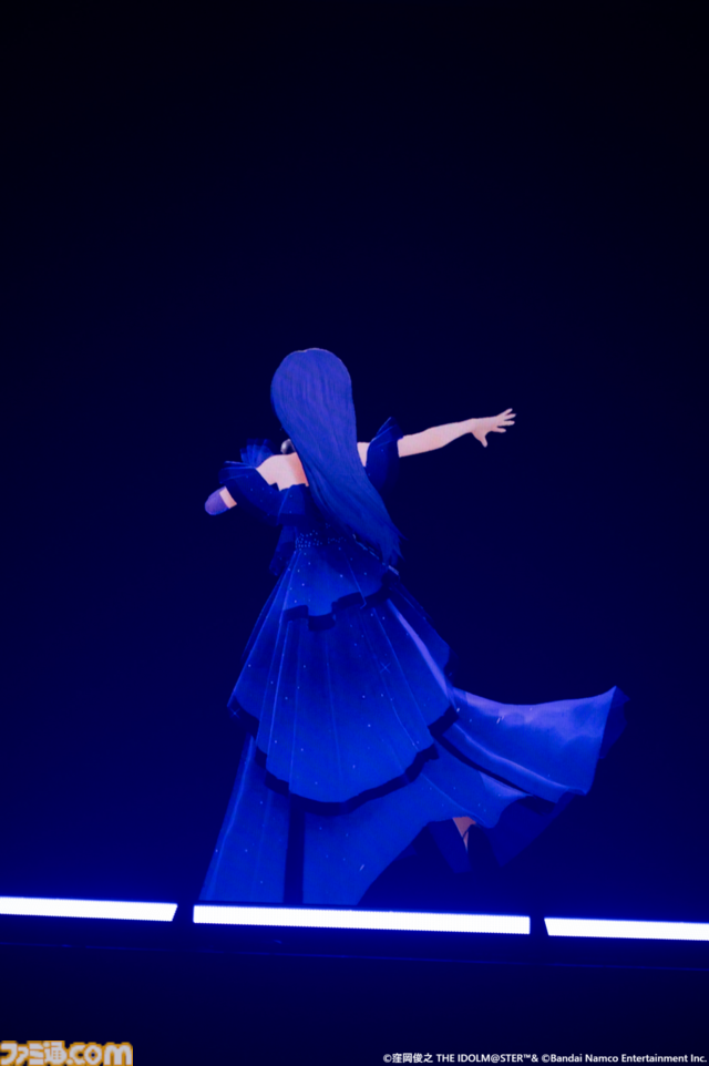 如月千早の武道館公演“OathONE”2日目をリポート。ラジオから生まれた『月下祭』や、後輩&他事務所の“蒼”の系譜に連なるアイドルの楽曲などのパフォーマンスも