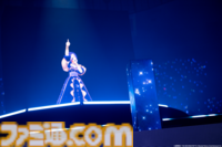 如月千早の武道館公演“OathONE”2日目をリポート。ラジオから生まれた『月下祭』や、後輩&他事務所の“蒼”の系譜に連なるアイドルの楽曲などのパフォーマンスも