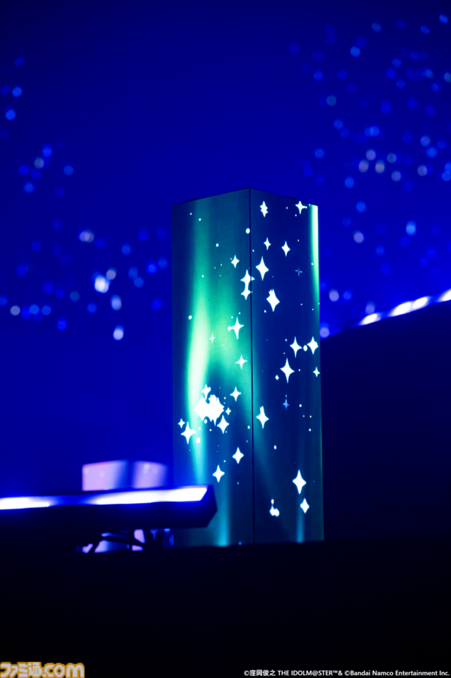 如月千早の武道館公演“OathONE”2日目をリポート。ラジオから生まれた『月下祭』や、後輩&他事務所の“蒼”の系譜に連なるアイドルの楽曲などのパフォーマンスも