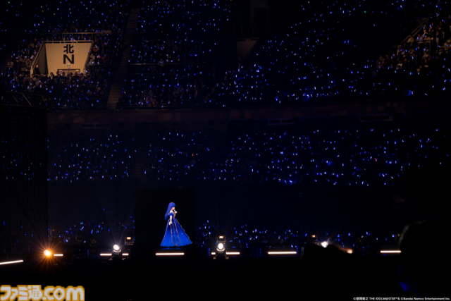 如月千早の武道館公演“OathONE”2日目をリポート。ラジオから生まれた『月下祭』や、後輩&他事務所の“蒼”の系譜に連なるアイドルの楽曲などのパフォーマンスも