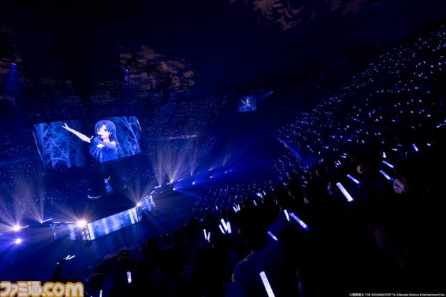 如月千早の武道館公演“OathONE”2日目をリポート。ラジオから生まれた『月下祭』や、後輩&他事務所の“蒼”の系譜に連なるアイドルの楽曲などのパフォーマンスも