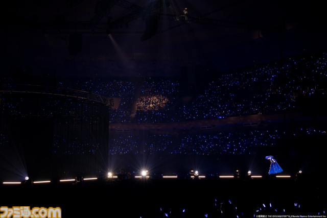 如月千早の武道館公演“OathONE”2日目をリポート。ラジオから生まれた『月下祭』や、後輩&他事務所の“蒼”の系譜に連なるアイドルの楽曲などのパフォーマンスも