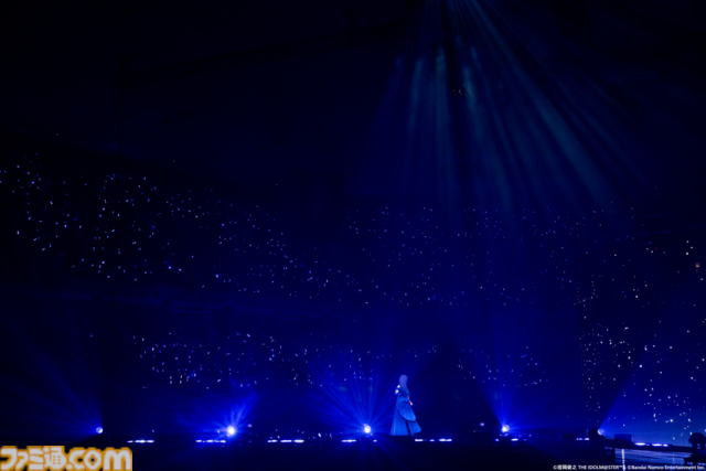 如月千早の武道館公演“OathONE”2日目をリポート。ラジオから生まれた『月下祭』や、後輩&他事務所の“蒼”の系譜に連なるアイドルの楽曲などのパフォーマンスも