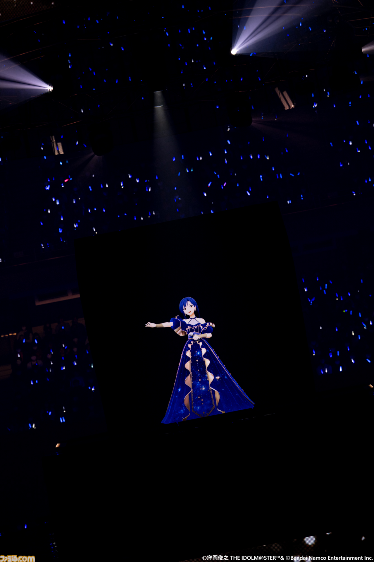 如月千早の武道館公演“OathONE”2日目をリポート。ラジオから生まれた『月下祭』や、後輩&他事務所の“蒼”の系譜に連なるアイドルの楽曲などのパフォーマンスも