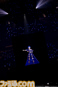 如月千早の武道館公演“OathONE”2日目をリポート。ラジオから生まれた『月下祭』や、後輩&他事務所の“蒼”の系譜に連なるアイドルの楽曲などのパフォーマンスも