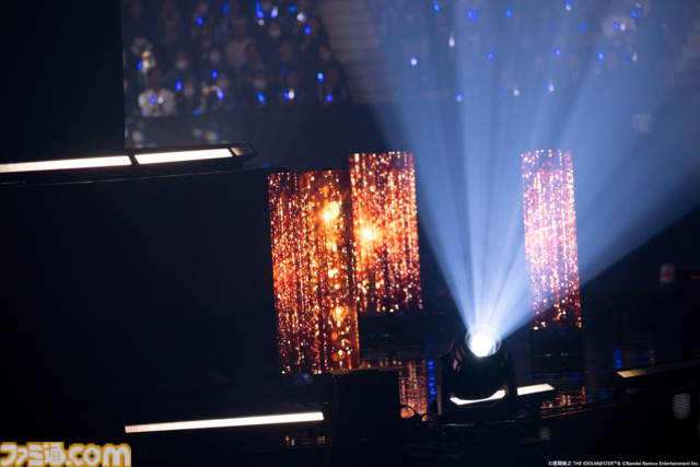 如月千早の武道館公演“OathONE”2日目をリポート。ラジオから生まれた『月下祭』や、後輩&他事務所の“蒼”の系譜に連なるアイドルの楽曲などのパフォーマンスも