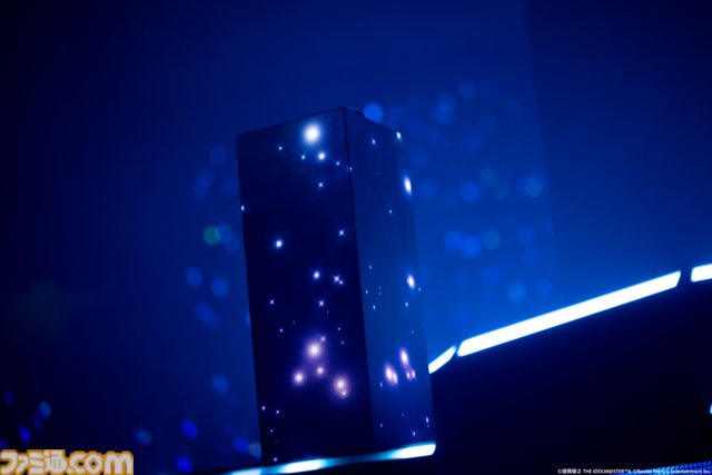 如月千早の武道館公演“OathONE”2日目をリポート。ラジオから生まれた『月下祭』や、後輩&他事務所の“蒼”の系譜に連なるアイドルの楽曲などのパフォーマンスも