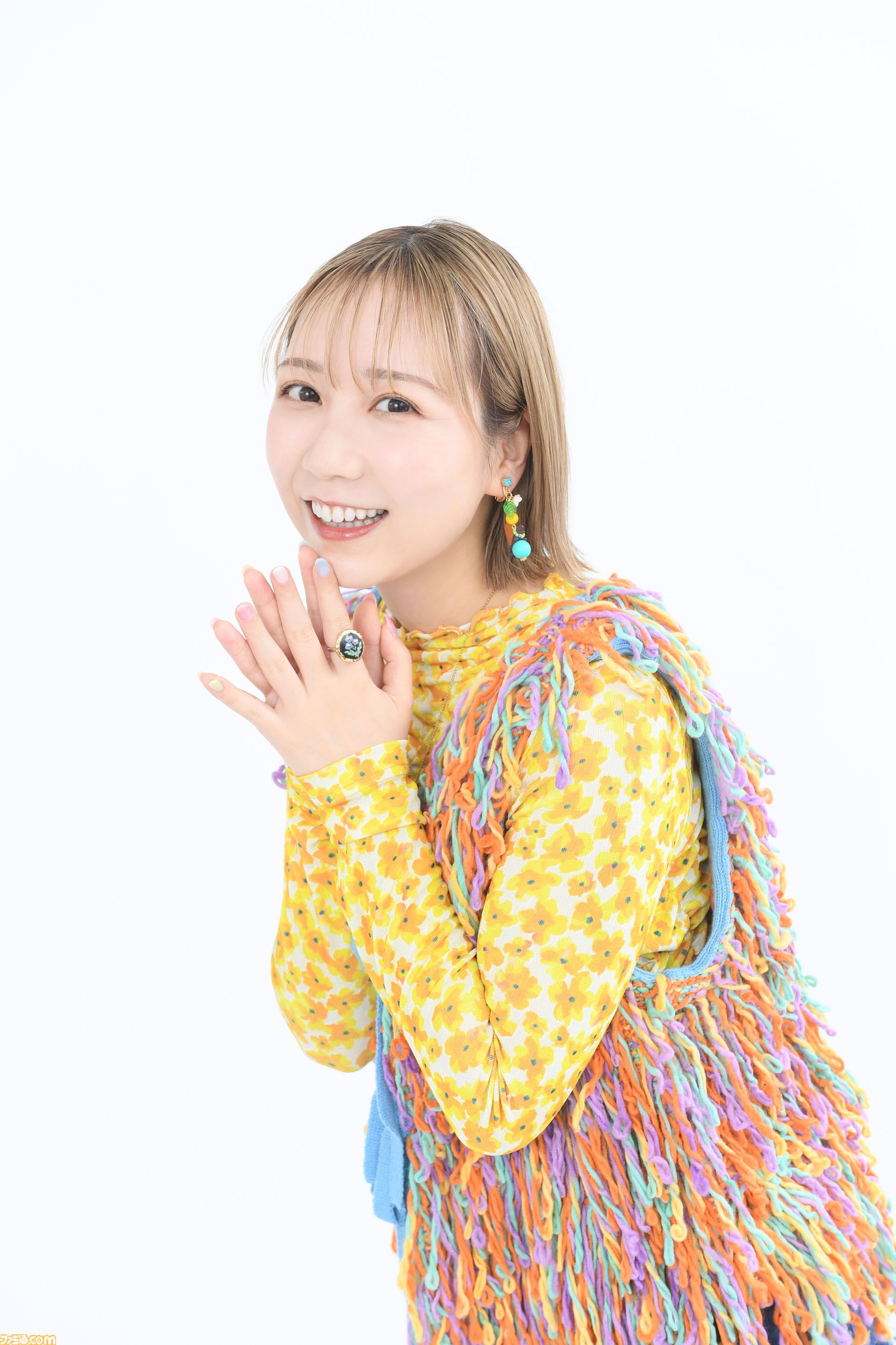 夏川椎菜が語る創作の視点、TikTok活動。4thフルアルバム『CRACK and FLAP』全曲紹介を含む、20000文字超で綴るアーティスト夏川椎菜の思考
