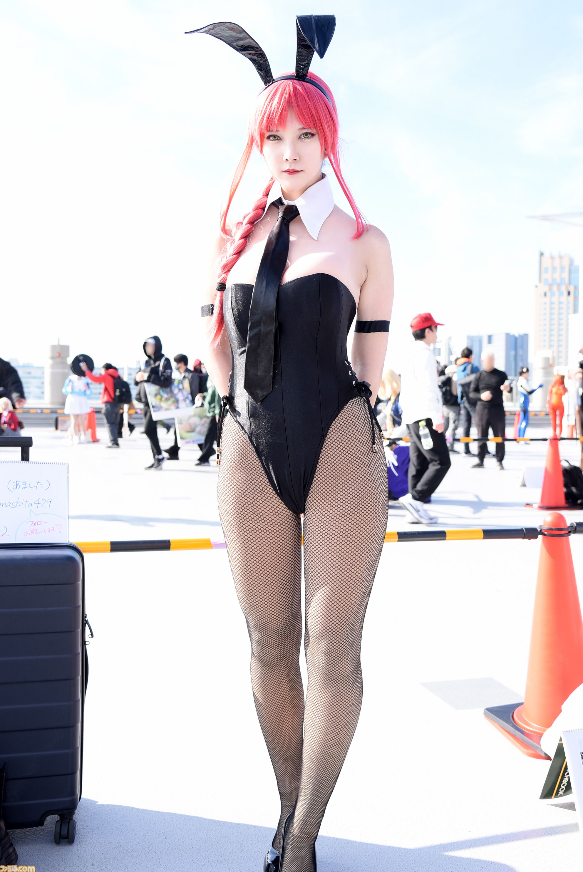 【コスプレ】『東島ライダー』電波人間タックルはパンツの柄まで忠実に再現。『餓狼伝説』不知火舞や『チェンソーマン』レゼ（ボム）らも参戦【コミケ107振り返り】
