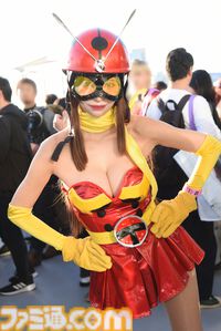 【コスプレ】『東島ライダー』電波人間タックルはパンツの柄まで忠実に再現。『餓狼伝説』不知火舞や『チェンソーマン』レゼ（ボム）らも参戦【コミケ107振り返り】