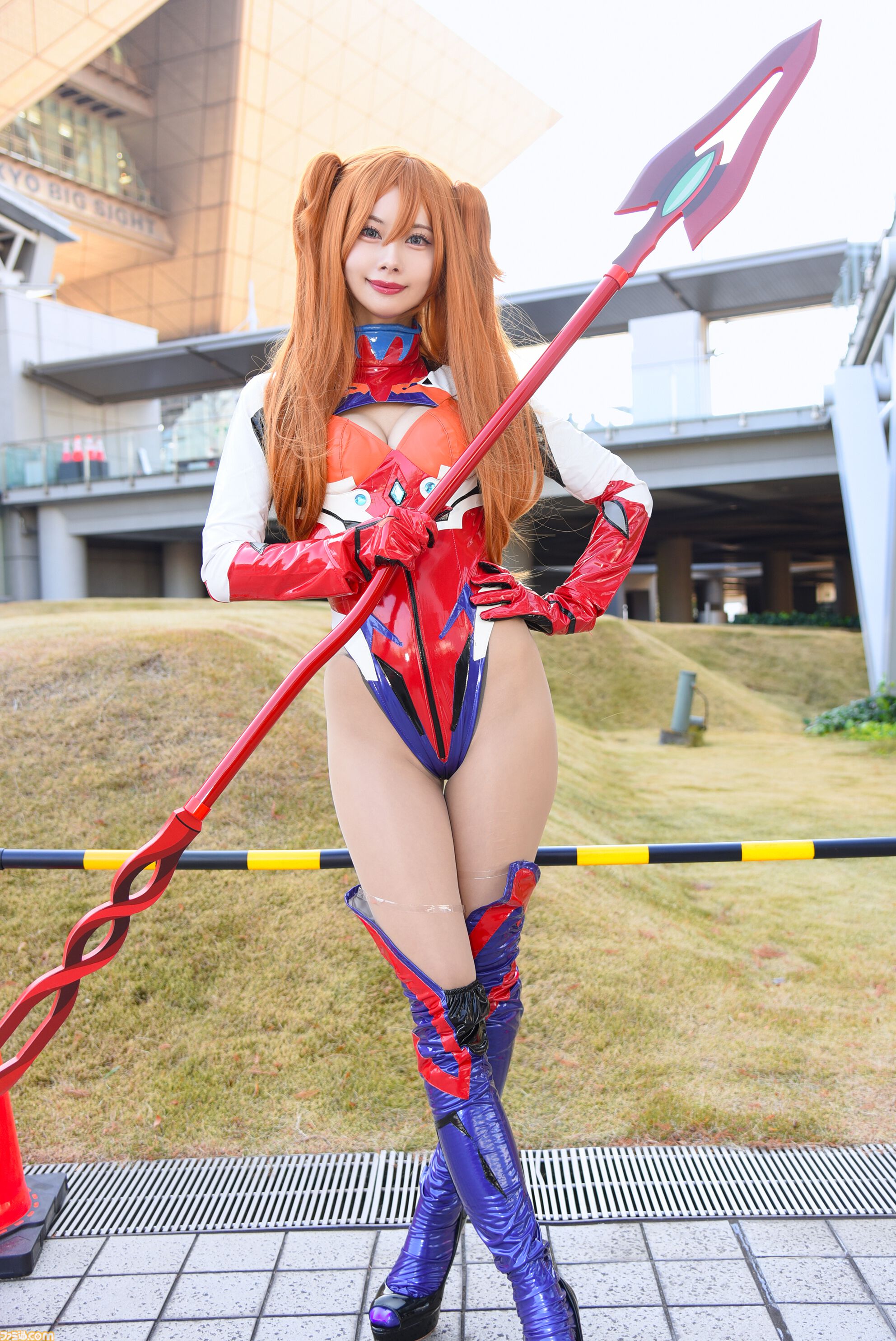 【コスプレ】『東島ライダー』電波人間タックルはパンツの柄まで忠実に再現。『餓狼伝説』不知火舞や『チェンソーマン』レゼ（ボム）らも参戦【コミケ107振り返り】