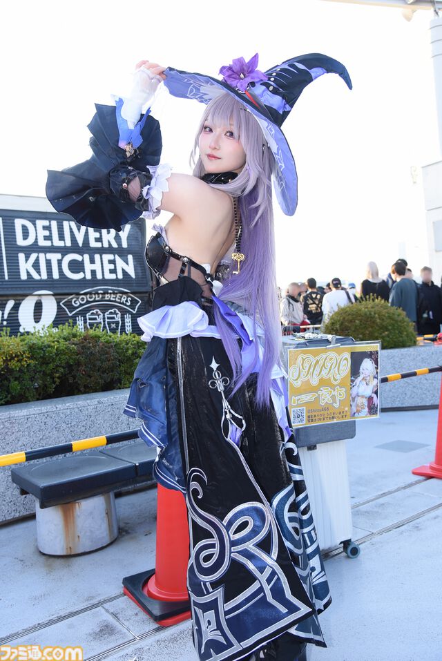 【コスプレ】『東島ライダー』電波人間タックルはパンツの柄まで忠実に再現。『餓狼伝説』不知火舞や『チェンソーマン』レゼ（ボム）らも参戦【コミケ107振り返り】