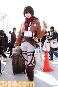 【コスプレ】『東島ライダー』電波人間タックルはパンツの柄まで忠実に再現。『餓狼伝説』不知火舞や『チェンソーマン』レゼ（ボム）らも参戦【コミケ107振り返り】