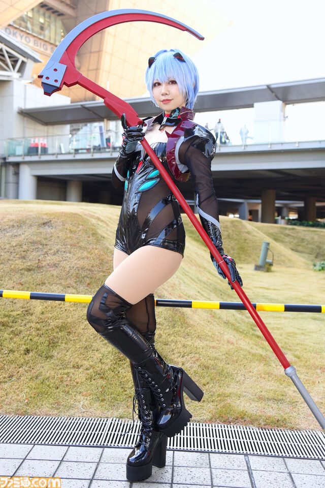 【コスプレ】『東島ライダー』電波人間タックルはパンツの柄まで忠実に再現。『餓狼伝説』不知火舞や『チェンソーマン』レゼ（ボム）らも参戦【コミケ107振り返り】