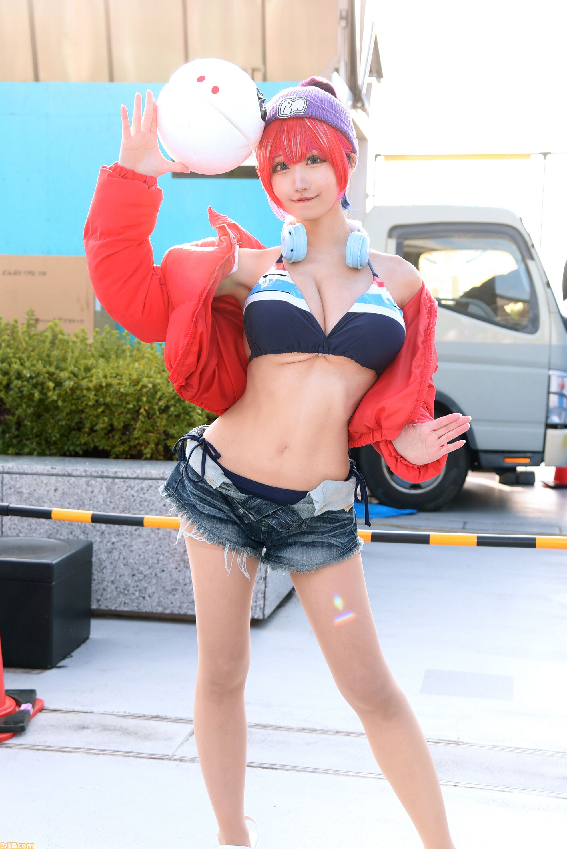 【コスプレ】『東島ライダー』電波人間タックルはパンツの柄まで忠実に再現。『餓狼伝説』不知火舞や『チェンソーマン』レゼ（ボム）らも参戦【コミケ107振り返り】