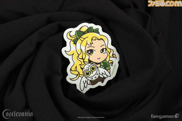 『悪魔城ドラキュラ』伯爵やアルカードのTシャツが登場。闇の世界に生きるキャラクターを鮮明に映した最新グッズ発売