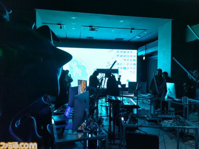 『バイオハザード』非病原性・不活化した“t-ウィルス”を世界で初披露中の展示会をリポート。クリエイター集団LOM BABYとのコラボで実現