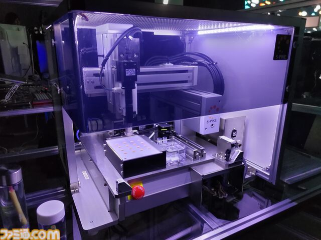 『バイオハザード』非病原性・不活化した“t-ウィルス”を世界で初披露中の展示会をリポート。クリエイター集団LOM BABYとのコラボで実現