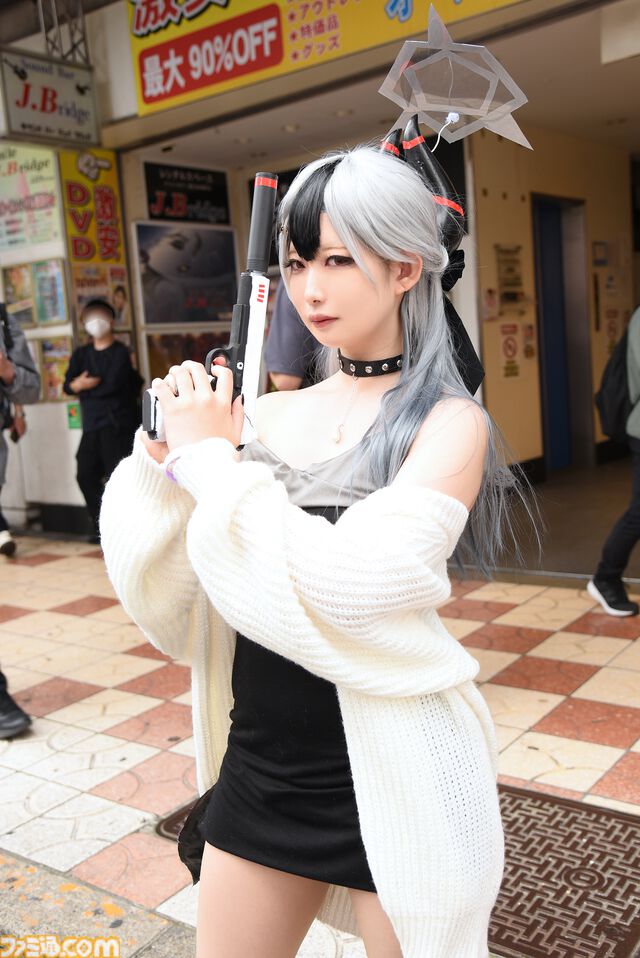 【コスプレ】『NIKKE』『ブルアカ』『刃牙』花山薫らが歩行者天国に集結。『ブラックラグーン』あわせや『鬼滅の刃』憎珀天もかっこいい！【ストフェス2024】