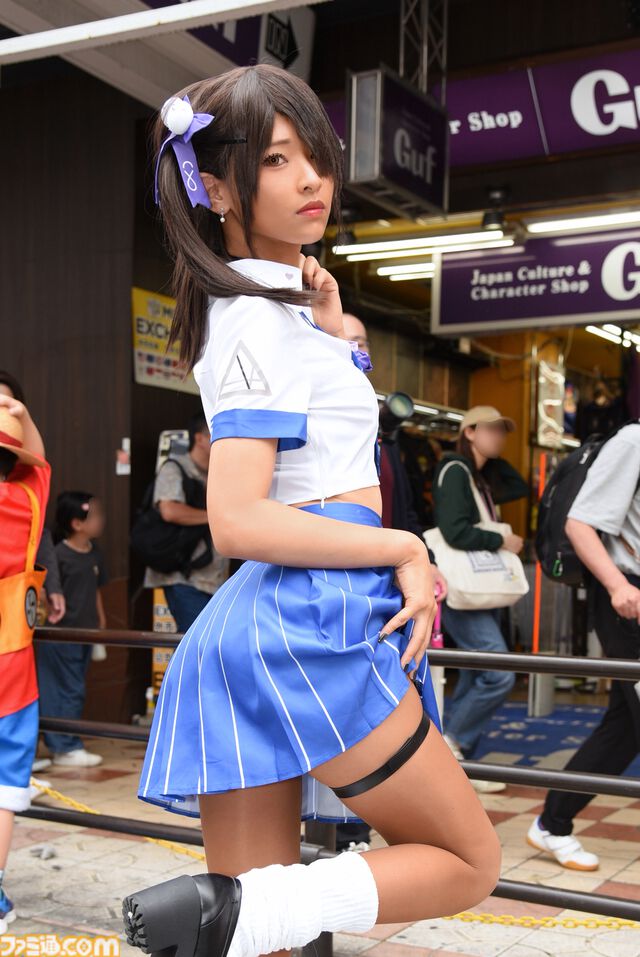 【コスプレ】『NIKKE』『ブルアカ』『刃牙』花山薫らが歩行者天国に集結。『ブラックラグーン』あわせや『鬼滅の刃』憎珀天もかっこいい！【ストフェス2024】