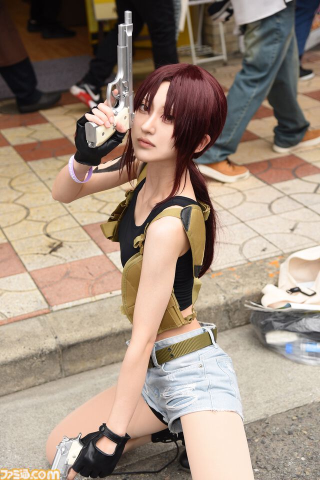 【コスプレ】『NIKKE』『ブルアカ』『刃牙』花山薫らが歩行者天国に集結。『ブラックラグーン』あわせや『鬼滅の刃』憎珀天もかっこいい！【ストフェス2024】