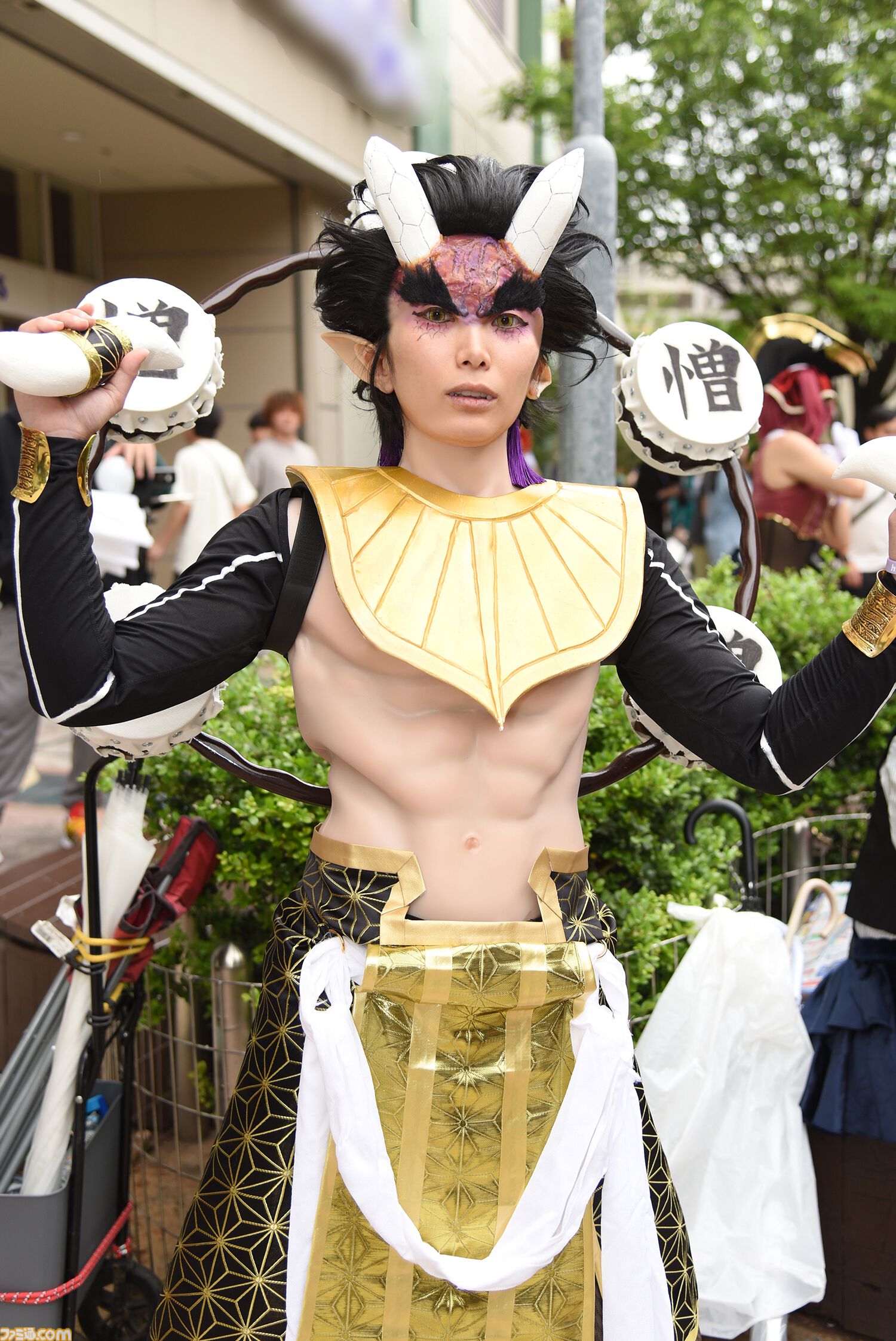 画像ページ (33/34) 【コスプレ】『NIKKE』『ブルアカ』『刃牙』花山薫