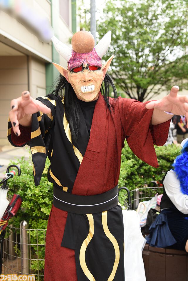 【コスプレ】『NIKKE』『ブルアカ』『刃牙』花山薫らが歩行者天国に集結。『ブラックラグーン』あわせや『鬼滅の刃』憎珀天もかっこいい！【ストフェス2024】